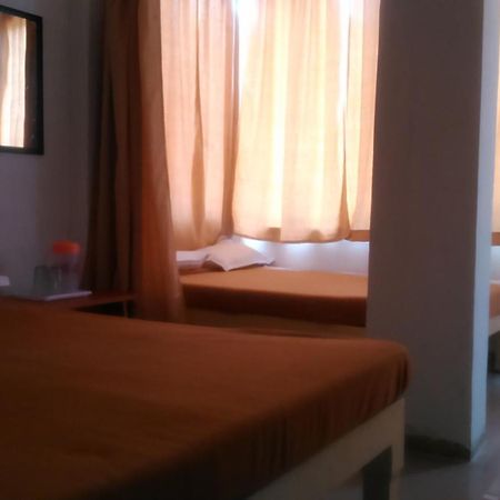 Galaxy Comforts Hotel Mysore Luaran gambar