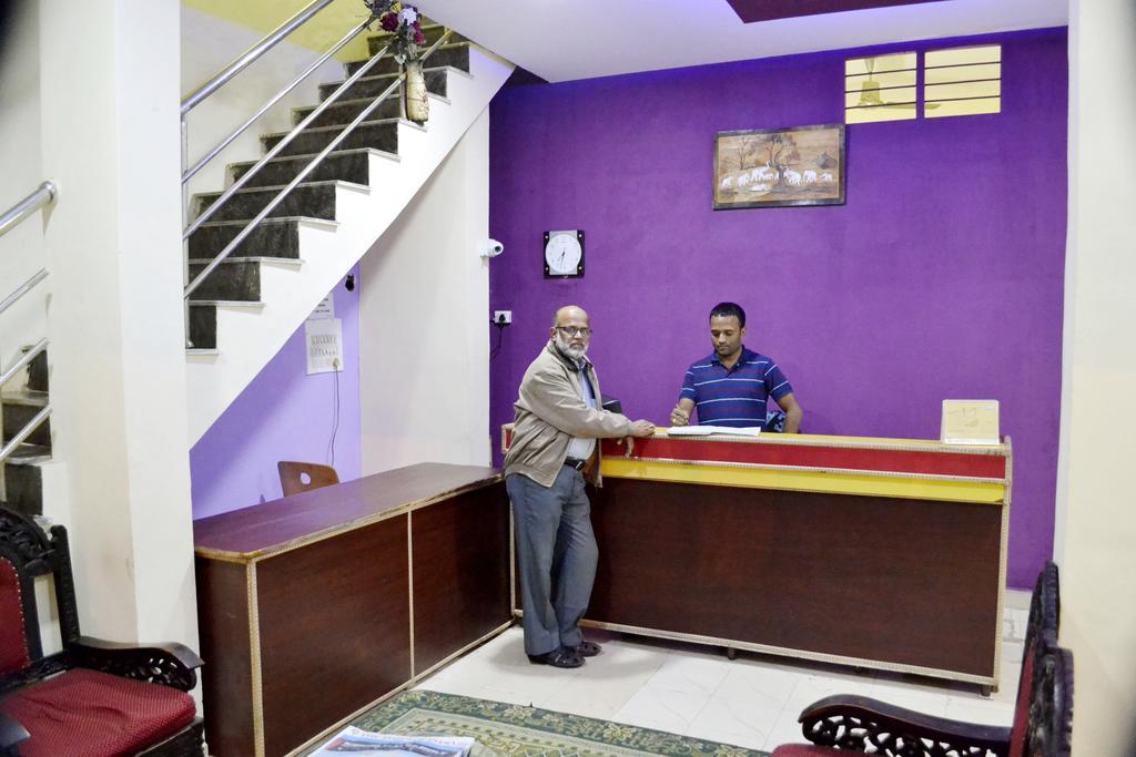 Galaxy Comforts Hotel Mysore Luaran gambar