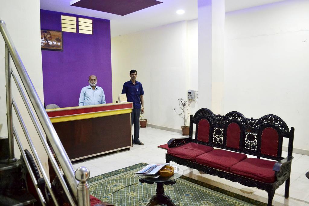 Galaxy Comforts Hotel Mysore Luaran gambar
