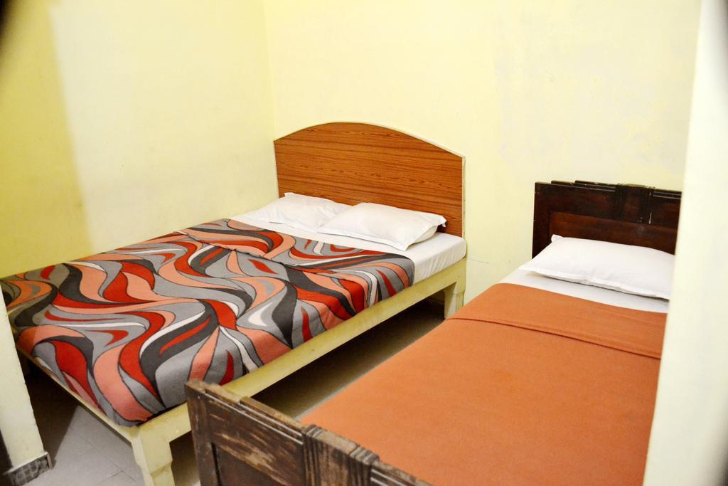 Galaxy Comforts Hotel Mysore Luaran gambar