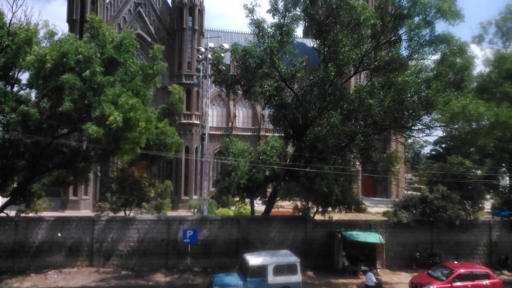 Galaxy Comforts Hotel Mysore Luaran gambar